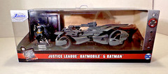 Jada Toys DC Comics Justice League Batmobile & Batman 1:32 Die-Cast Vehicle