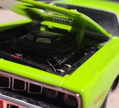 Testors Diecast 1971 Plymouth Hemi ‘Cuda 1:24 scale assembled model.