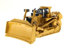 DM 1/50 Scale CAT D11R TRACK-TYPE TRACTOR Diecast Model # 85025C