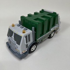 Tonka 2013 Garbage Truck Metro Dept of Sanitation Lights / Sounds WORKS ~ EUC