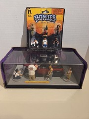Jada Toys Homie Rollerz 1939 Chevy Delivery Diecast Car & Homies Series 6 Figs
