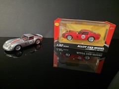 1962 Ferrari 250 GTO 1:32 Diecast Race Cars (2) video demo / New / Free Ship