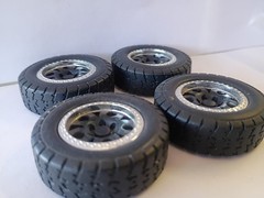 Jada Just Trucks 1 :24 Scale 4X4 Wheels & Tires For 2011 SVT Ford Raptor