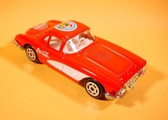 MAJORETTE # 279 RED ’58 CORVETTE COCA-COLA RADIO GRILL 1:58 FRANCE MINT LOOSE