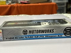 Motorworks Official NASCAR Black PIT WAGON KIT 1:24 Scale Toy Jacks Tires Cart