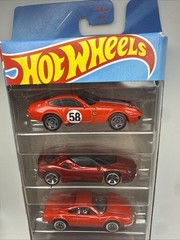 Hot Wheels 5 Pack Ferrari F40 Competizione Dino 206 GT SF90 Stradale 365 GTB4 C