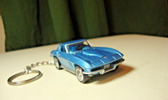 1965 CHEVY CORVETTE STINGRAY BLUE NEW KeyCHAIN! KEY RING  Diecast 1964 65 66