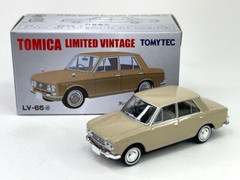 Tomica Limited Vintage Datsun Bluebird 1200 Deluxe Metal Diecast Car 1/64 LV-65d