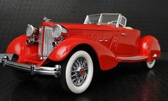 Classic Race Car Racing Racer Carousel Red 1 18Unique12Metal Diecast Model24