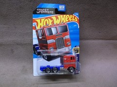 HOT WHEELS 2026 #27 RED OPTIMUS PRIME TRANSFORMERS HASBRO TRACTOR TRAILER TRUCK