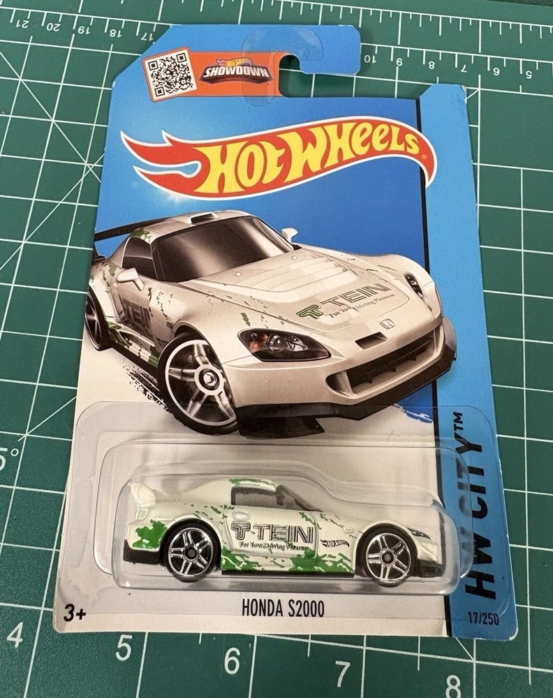 Hot Wheels HW City 2013 Honda S2000 1:64 Diecast White/Green Unopened