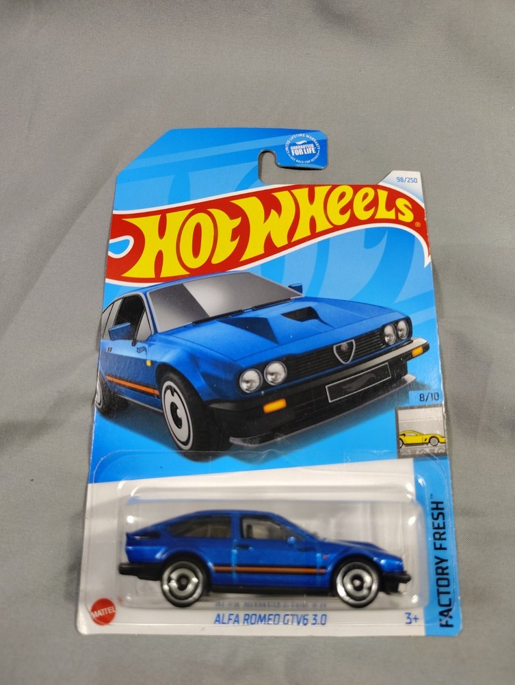 Hot Wheels 98/250 Alfa Romeo GTV6 3.0
