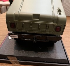 Vintage 1:18 Maisto Military Humvee Olive Drab Green in box w/accessories. 1998