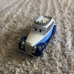 Disney Store Exclusive Pixar Cars 2 Larger 1:43 Scale The Queen Rolls Royce