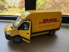 Bruder DHL DELIVERY MERCEDES TRUCK