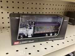 1/64 DCP Peterbilt 379 Dump Truck w/ Mac Dump Tri-Axle White/Purple Chrome