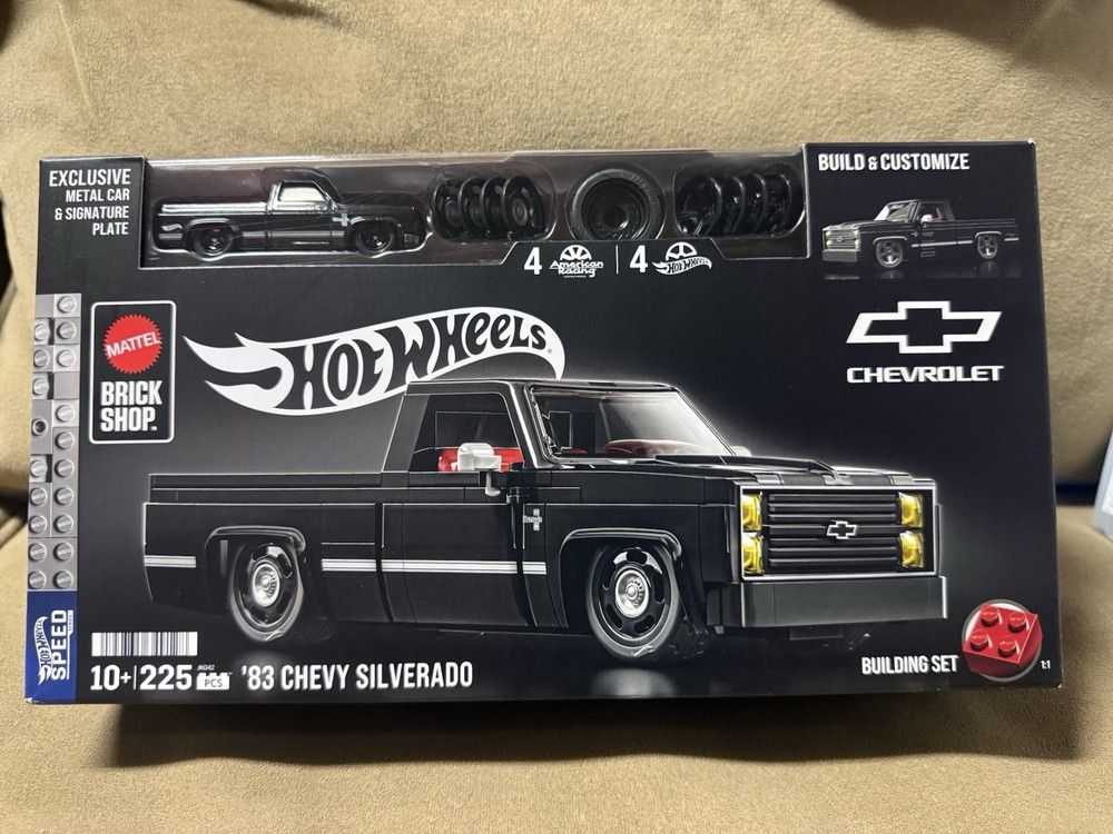 Mattel Brick Shop ‘83 Chevy Silverado 225pcs Black