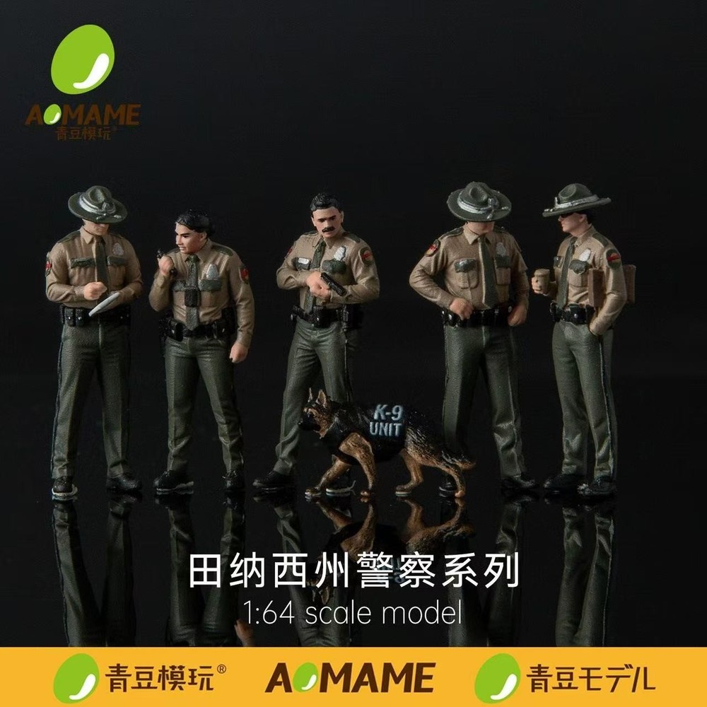 1/64 Scale Tennessee Police Officer Figures Set with a dog Hand-Painted Diorama