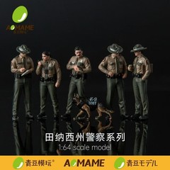 1/64 Scale Tennessee Police Officer Figures Set with a dog Hand-Painted Diorama