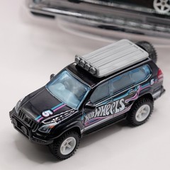 Hot Wheels 2026 Target Mail In 2005 Toyota Land Cruiser Prado No.5 With Case