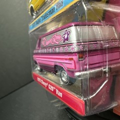 1/64 JOHNNY LIGHTNING 2 CAR SET BOOGIE VANS 1976 DODGE Tradesman 1975 Chevy G20