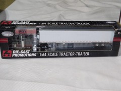 Die-Cast Promotions DCP 31872 INTERNATIONAL HARVESTER LONE STAR TRACTOR TRAILER