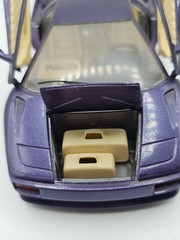 Bburago Purple 1990 Lamborghini Diablo 1:18 Scale Diecast Model Made In Italy