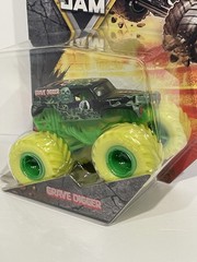 2026 Spin Master • Monster Jam • Grave Digger Series 02 • Neon Tires