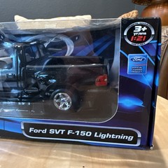 NIB 1:21 MAISTO BLACK FORD SVT F-150 LIGHTNING SPECIAL EDITION DIECAST RARE