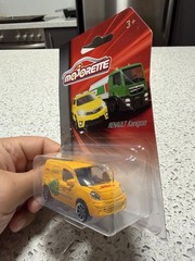 Majorette- Renault Kangoo – Premium Cars- City- Yellow- Moving Parts