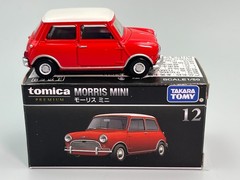 Morris Mini Cooper Classic Mini Red White Roof Tomica Premium #12 1/50 scale