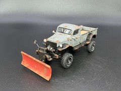1945 Dodge Power Wagon Lifted 4×4 Plow Truck Weathered Rusty 1/64 Diecast Custom