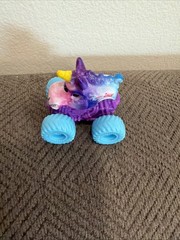 Monster Jam Mini Sparkle Smash Unicorn Purple Cage Blue Wheels Series 8 #635