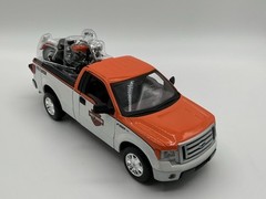 Ford F-150 STX 1:27 SCALE WITH 1958 FLH DUO GLIDE 1:24 HARLEY BY MAISTO WHITE