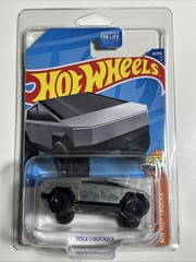 Hot Wheels Tesla Cybertruck Truck HW Hot Trucks 3/10 W/ Protector