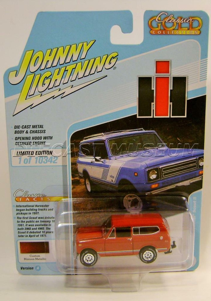 1979 ’79 INTERNATIONAL SCOUT II MAROON V/A CLASSIC GOLD R3 JOHNNY LIGHTNING 2021