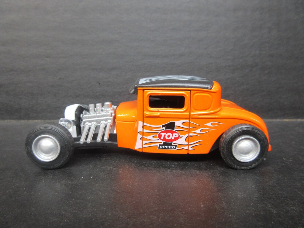 NEW Die-Cast Metal Hot Rod Scale 1:34 Scale