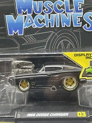 MAISTO Muscle Machines 1966 Dodge Charger CHASE Limited Edition