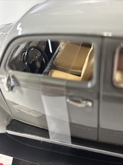 Maisto Special Edition 1:18 Volkswagen Käfer Beetle 1955 Gray Diecast