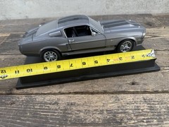 ford mustang shelby gt 500 eleanor 1967 Diecast Car With Stand