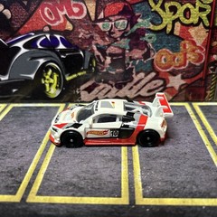Hot Wheels Audi R8 LMS Euro Speed White Premium Real Riders Loose 1:64