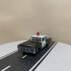 Johnny Lightning Area 51 ’67 Ford Fairlane Patrol Police Car White/Black 1:64 NM