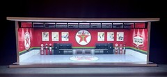 CUSTOM Texaco Interior Garage Theme 1:64 Model Garage Diorama with LED Lighting!