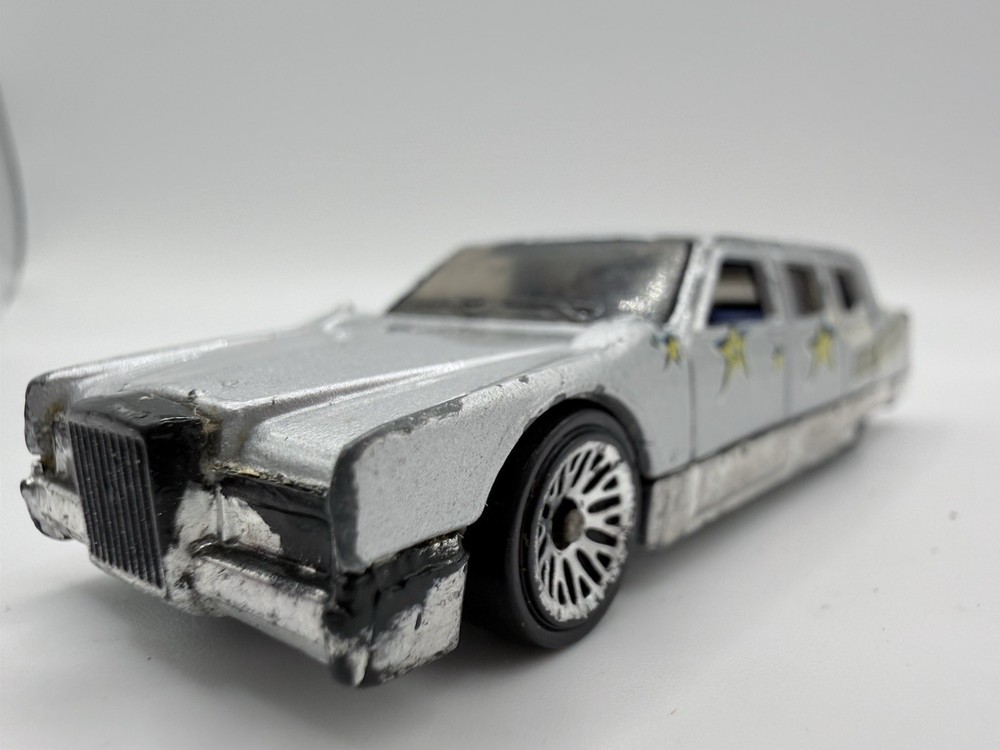 Vintage 1990 Hot Wheels Limozeen Limo Silver Hollywierd Stars 1:64 Diecast
