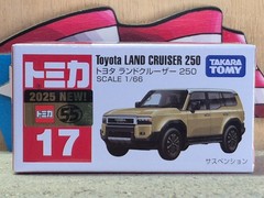 TOMICA #17 TOYOTA LAND CRUISER 250 1/66 SCALE NEW IN BOX [WYL] USA STOCK!!!
