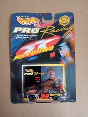 1997 NASCAR #28 Ernie Irvan Havoline 1/64 Ford Thunderbird Diecast Car Replica