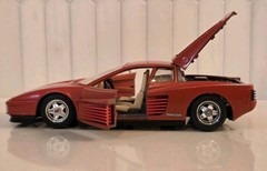 Vintage Bburago 1:24 1984 Ferrari Testarossa Red Tan Interior 0504 Made in Italy