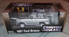 2023 GREENLIGHT HOLLYWOOD COUNTING CARS 1967 FORD BRONCO DIE-CAST CAR 1:24 NIB