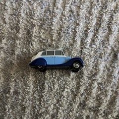 Disney Store Exclusive Pixar Cars 2 Larger 1:43 Scale The Queen Rolls Royce