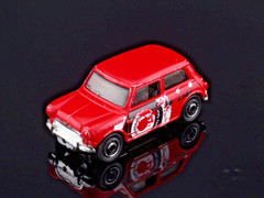 2013 Matchbox Adventure City ~ 1964 AUSTIN MINI COOPER ~ 12/120 Diecast